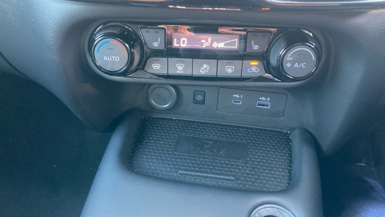 Nissan Juke 1.0 DiG-T Tekna 5dr Petrol Hatchback